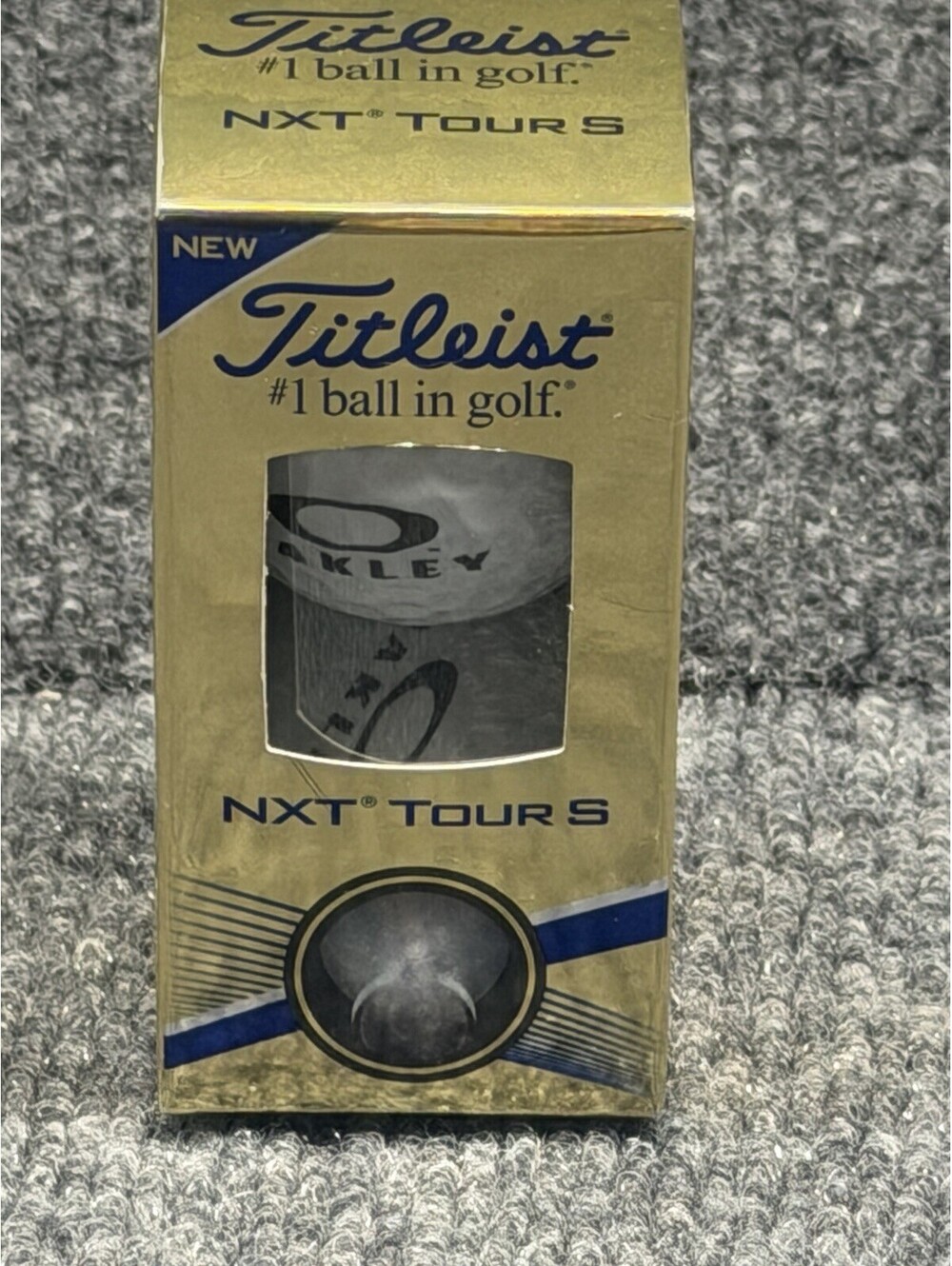 Oakley Golf Balls 2 Pack Titleist Vintage